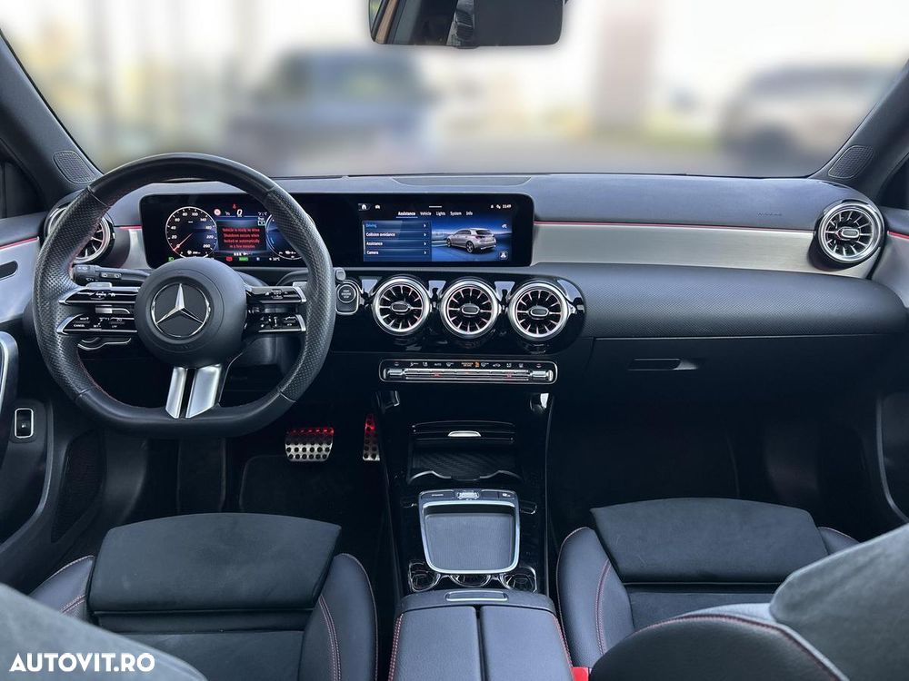 Mercedes-Benz A - 16