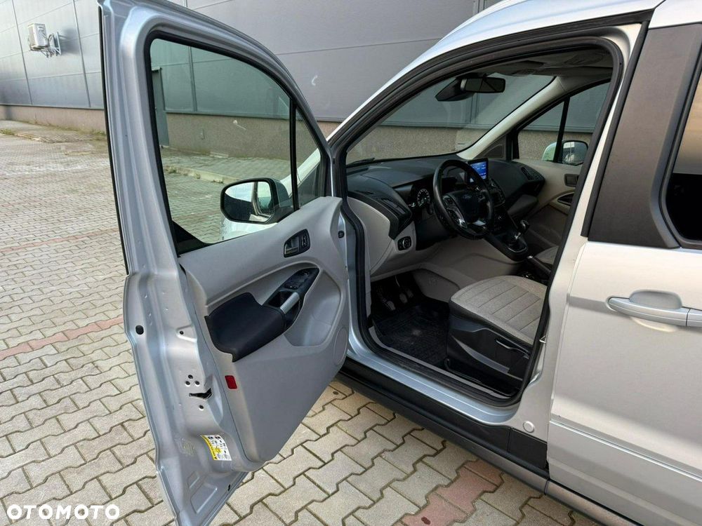 Ford Tourneo Connect Grand - 15