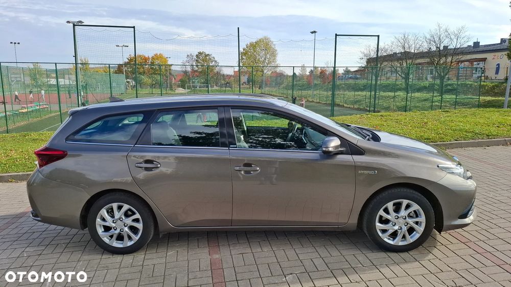 Toyota Auris 1.8 VVT-i Automatik Edition S+ - 2