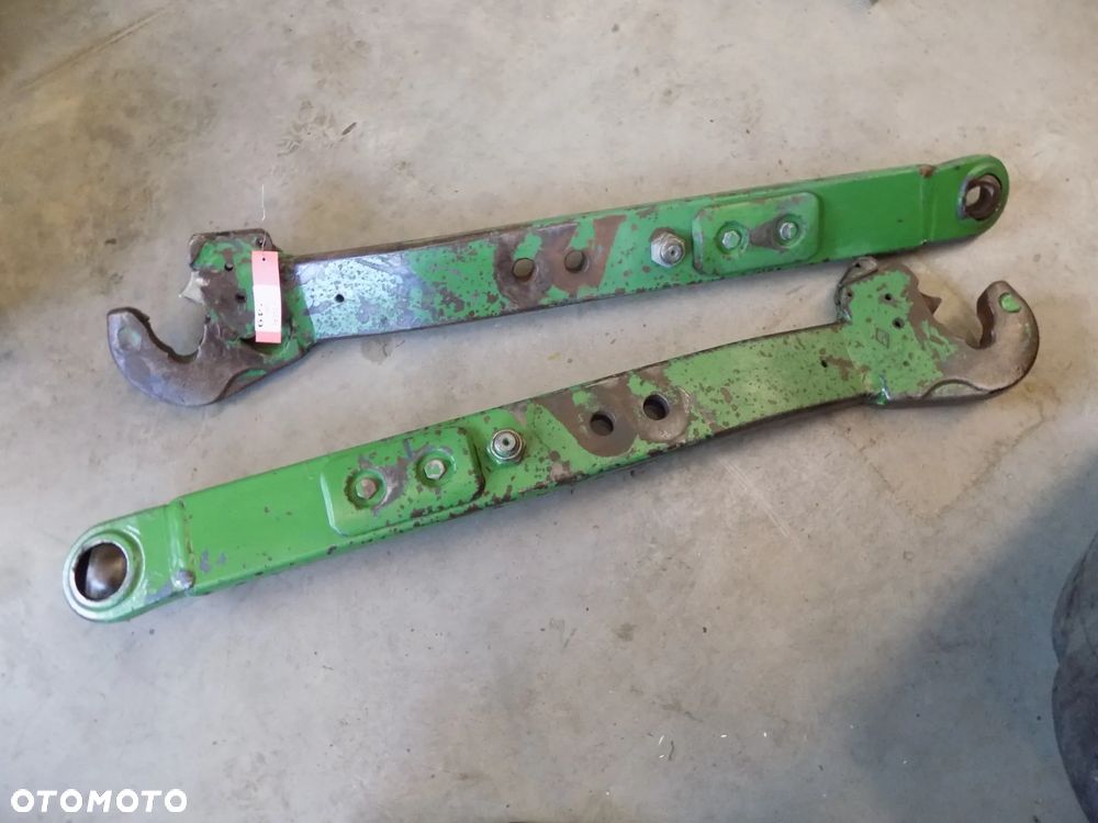 Silnik John Deere 6600 6506 zaczep Wałek Wał rozdzielacz - 6