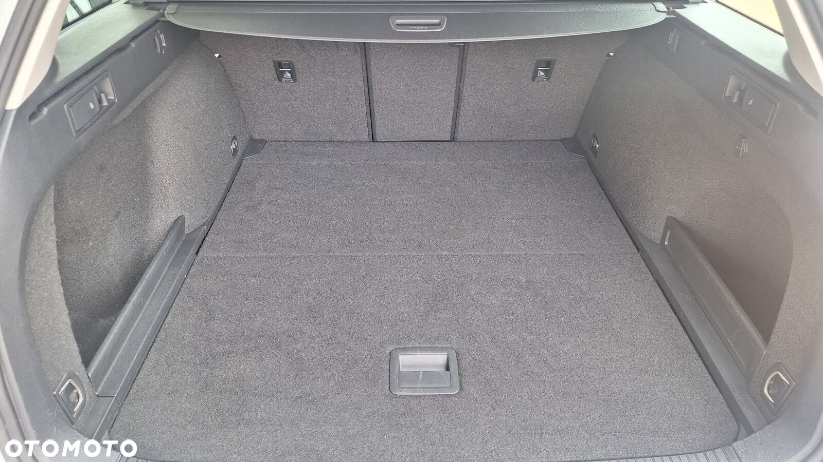 Volkswagen Passat 2.0 TDI EVO Elegance DSG - 37