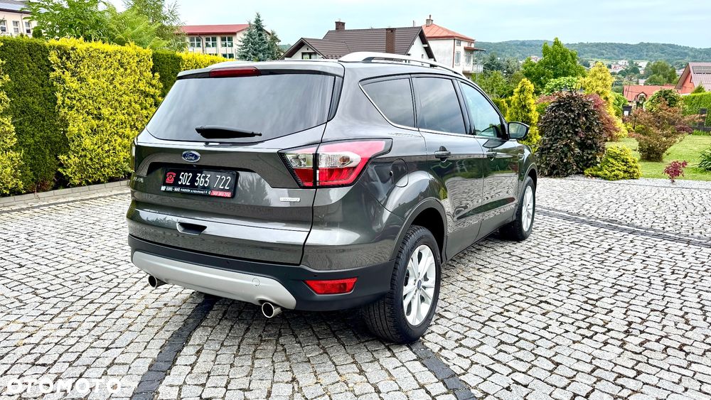 Ford Kuga - 8