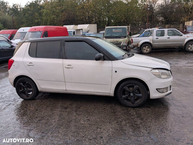 Dezmembrari / Dezmembrez Skoda Fabia 2 (5J, 542) 1.2 TDI CFWA cutie viteze manual cod culoare LF9E - 3