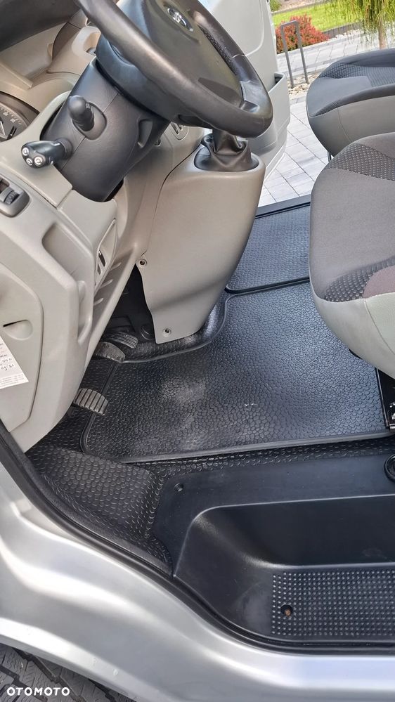 Opel VIVARO - 22