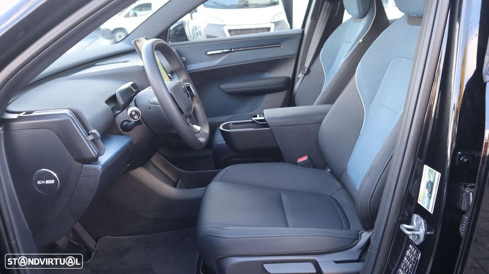 Volvo EX30 51 kWh Single Motor Black Edition - 5
