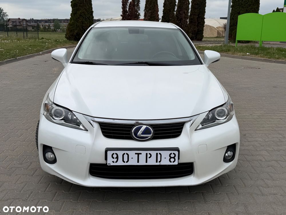 Lexus CT 200h Prestige - 2