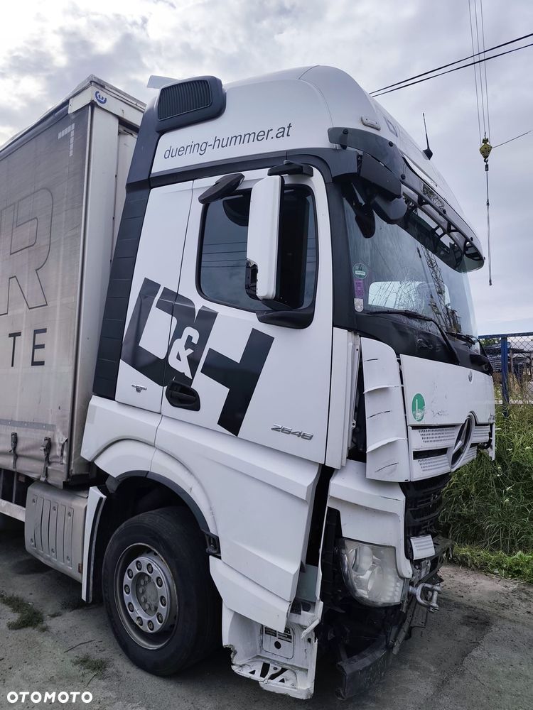 Mercedes-Benz Actros - 2