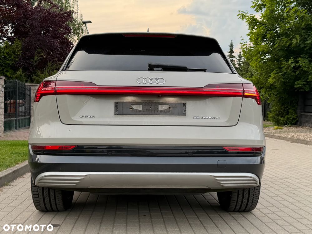 Audi e-tron 55 Quattro Advanced - 28