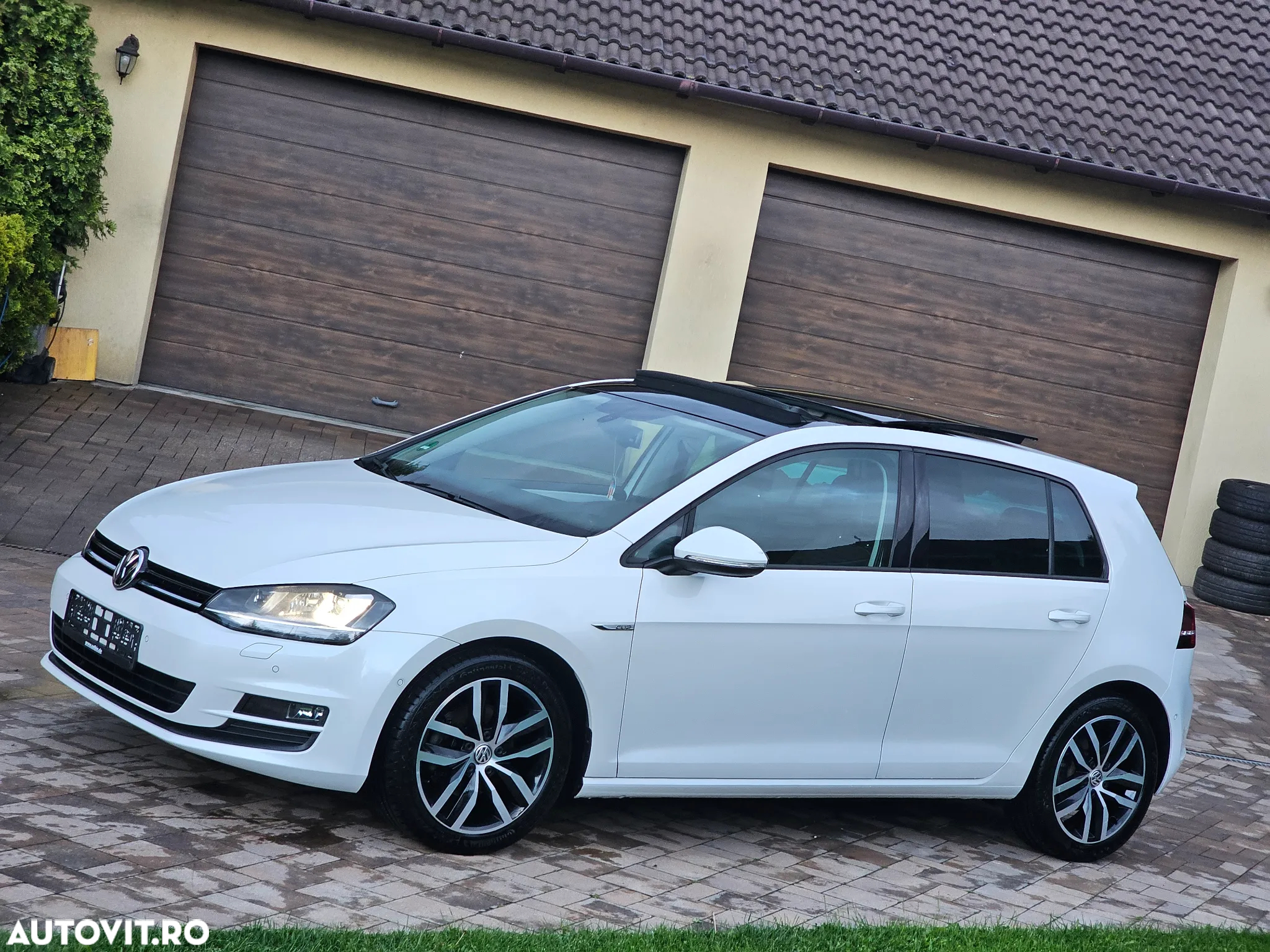 Volkswagen Golf 1.4 TSI BlueMotion Technology Cup - 10