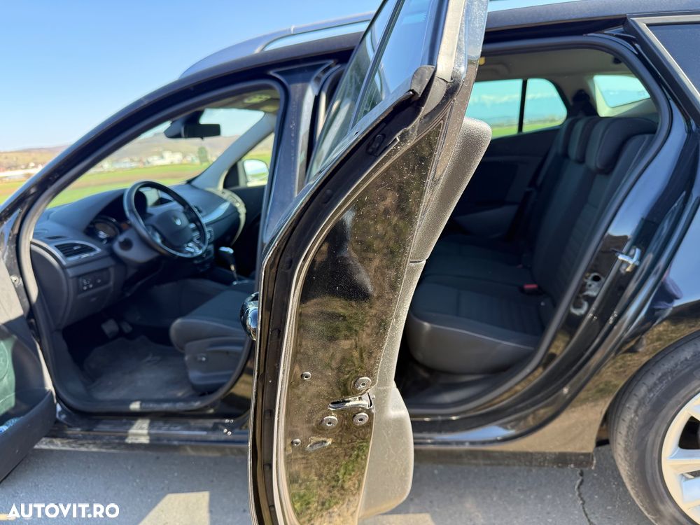 Renault Megane 1.5 dCi Dynamique Aut. - 7