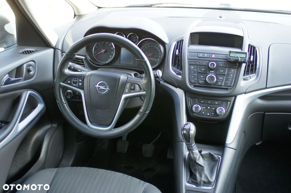Opel Zafira Tourer 1.4 Turbo Sport - 24