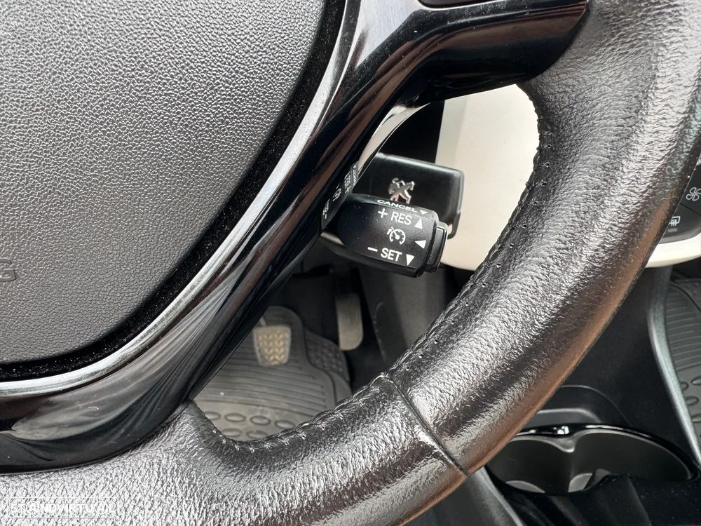Peugeot 108 1.0 VTI S&S Top! Allure - 8