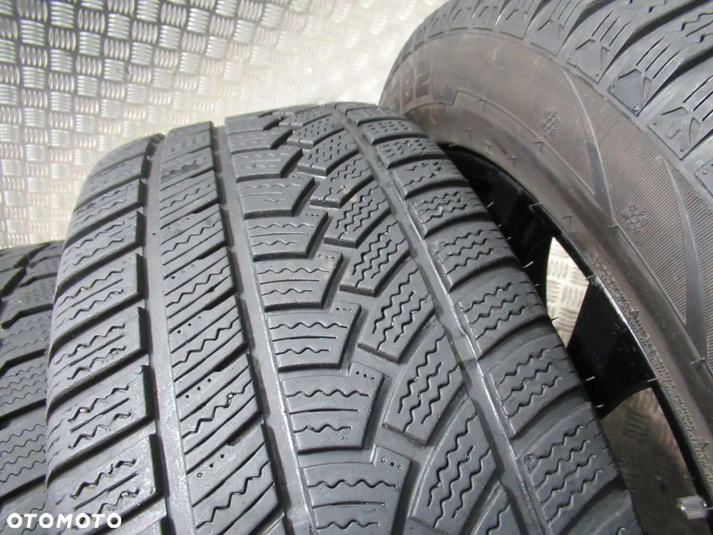 Koła Kia Sportage 7,5Jx18 et49,5 5x114,3 zima 7mm - 16