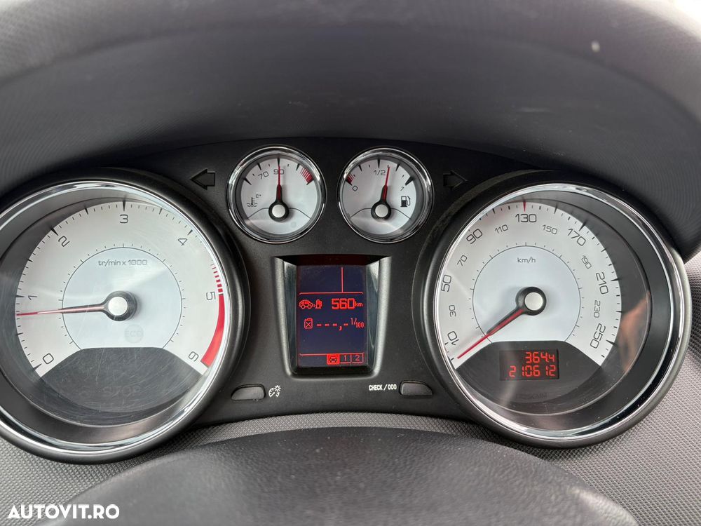 Peugeot 308 1.6 HDI FAP Active - 6