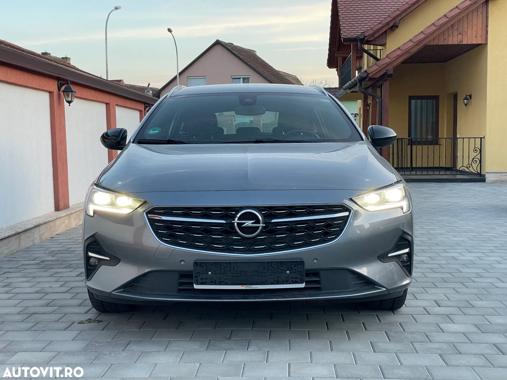 Opel Insignia - 2
