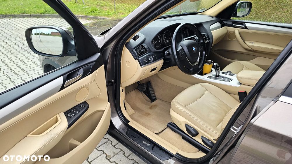 BMW X3 xDrive20d - 13