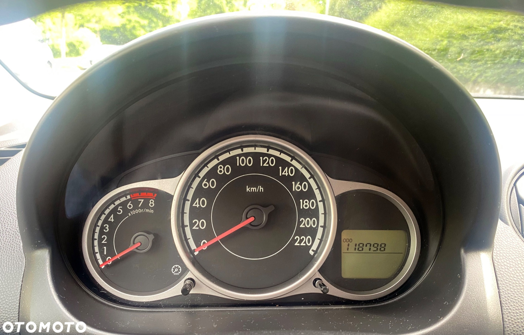Mazda 2 - 6