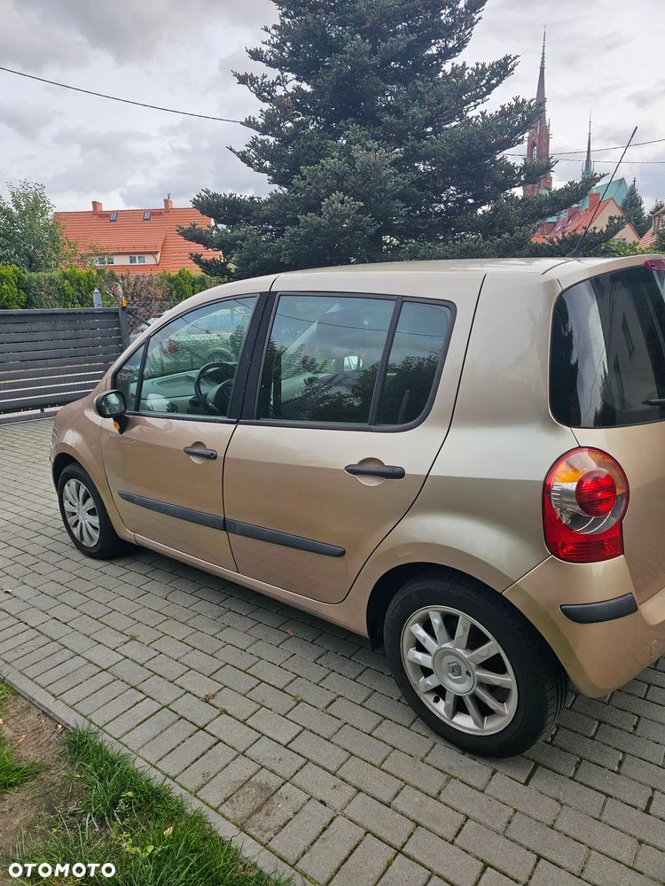 Renault Modus 2005 photo 3