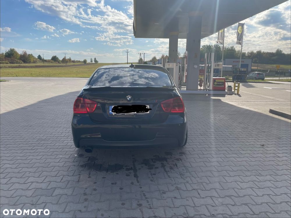 BMW Seria 3 320i - 7