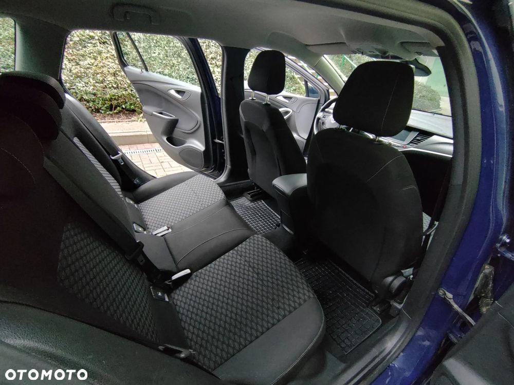 Opel Astra 1.6 CDTI Enjoy - 12