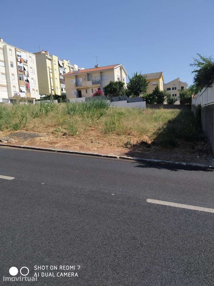 Lote de terreno urbano - Grande imagem: 2/3