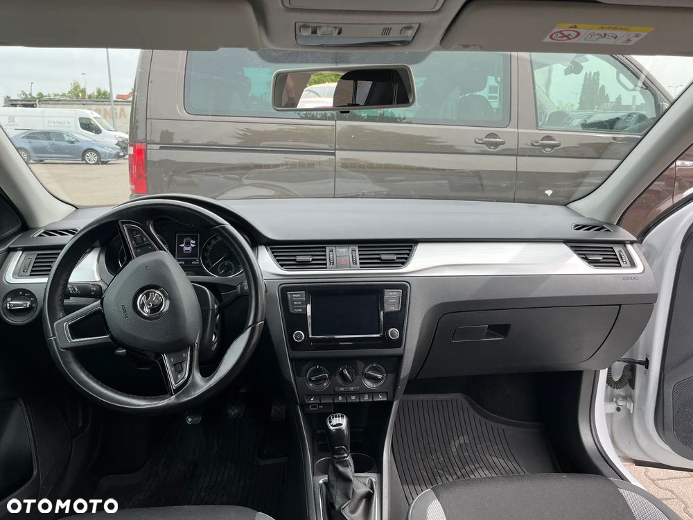 Skoda RAPID 1.0 TSI Ambition - 17