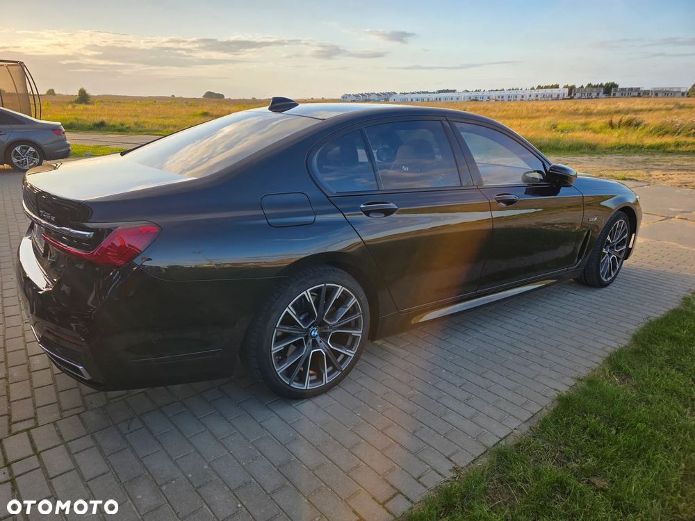 BMW Seria 7 - 20