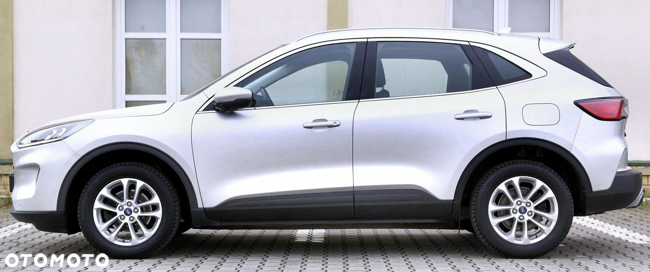 Ford Kuga - 23