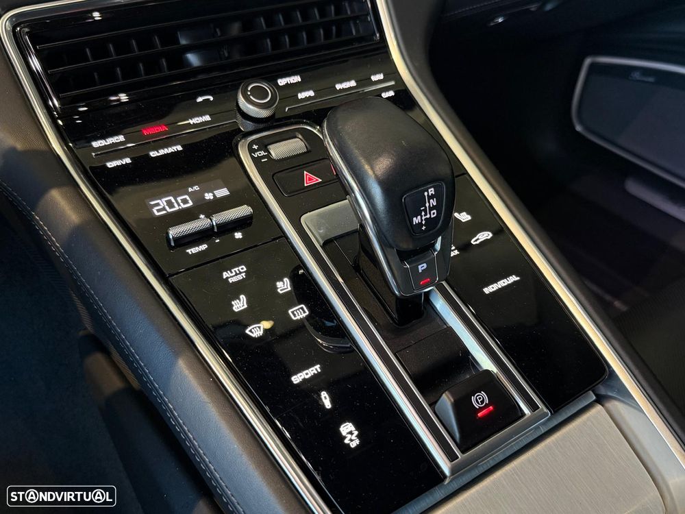Porsche Panamera 4 S - 19