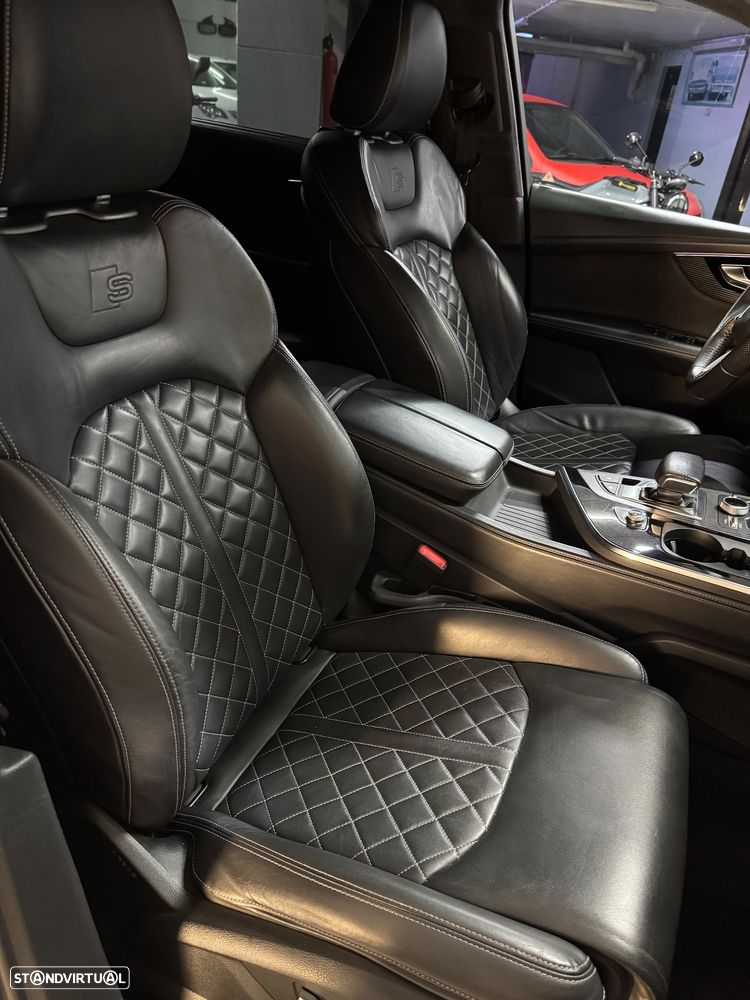 Audi Q7 - 25