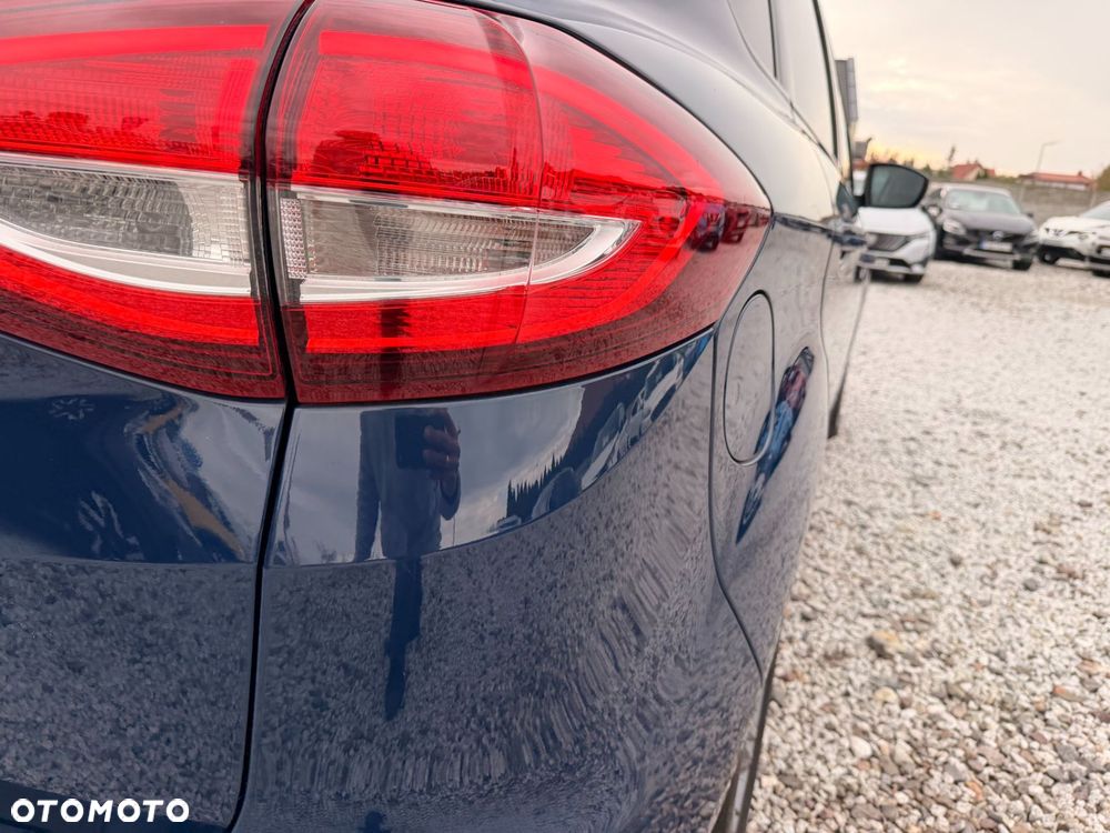 Ford C-MAX - 10