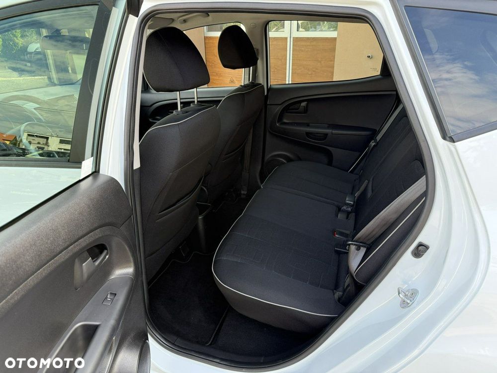 Kia Venga 1.6 CVVT Dream-Team Edition - 26