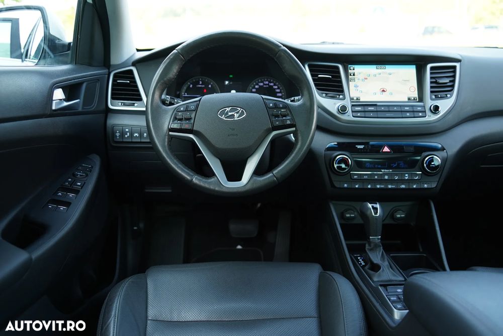 Hyundai Tucson 2.0 CRDI 4WD 6AT Luxury+ - 12