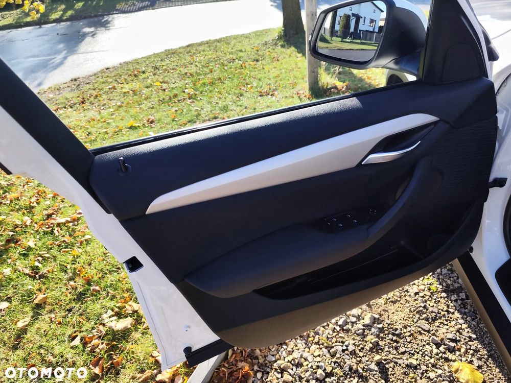 BMW X1 ver-sdrive18i - 31