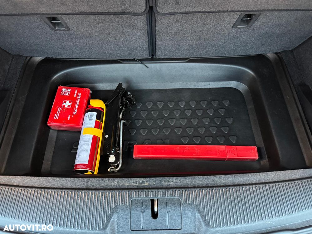 Volkswagen Sharan - 25