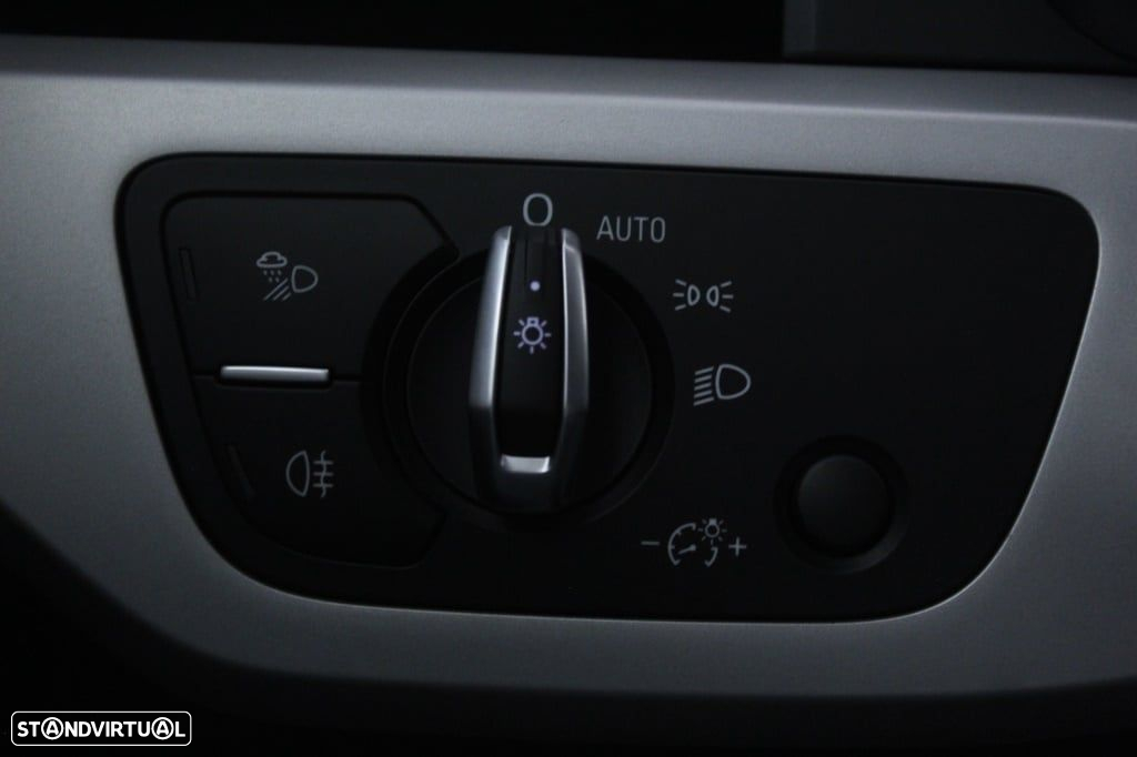 Audi A4 Avant 35 TDI Fleet Edition S tronic - 27