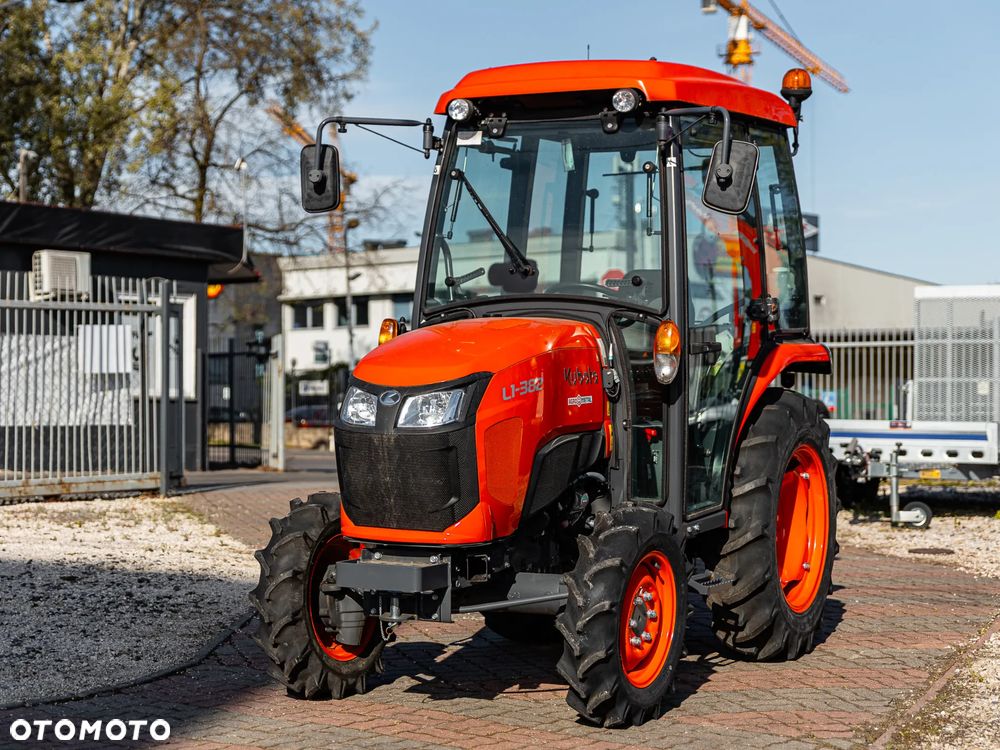 Kubota L1-382 - 1