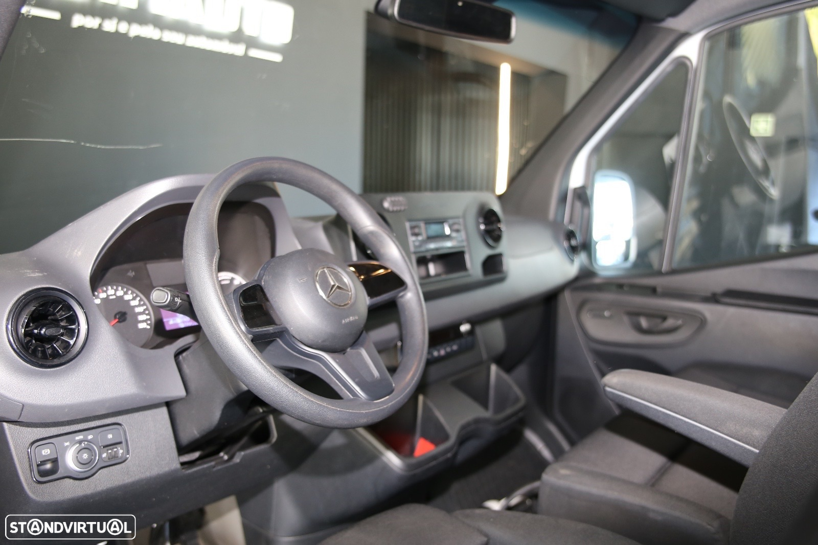 Mercedes-Benz Sprinter- ELÉTRICA - 12