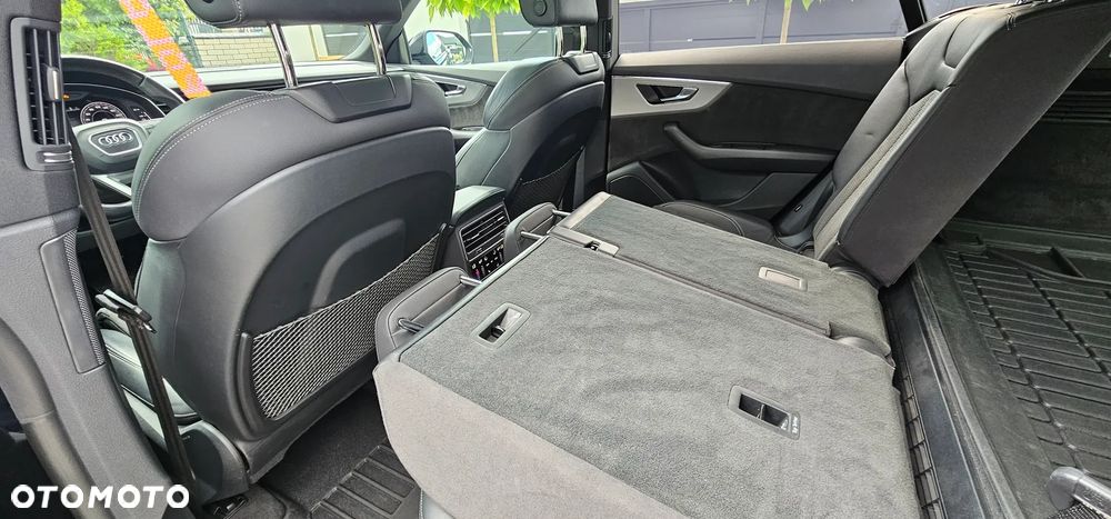 Audi Q8 50 TDI mHEV Quattro Black Edition Tiptronic - 24