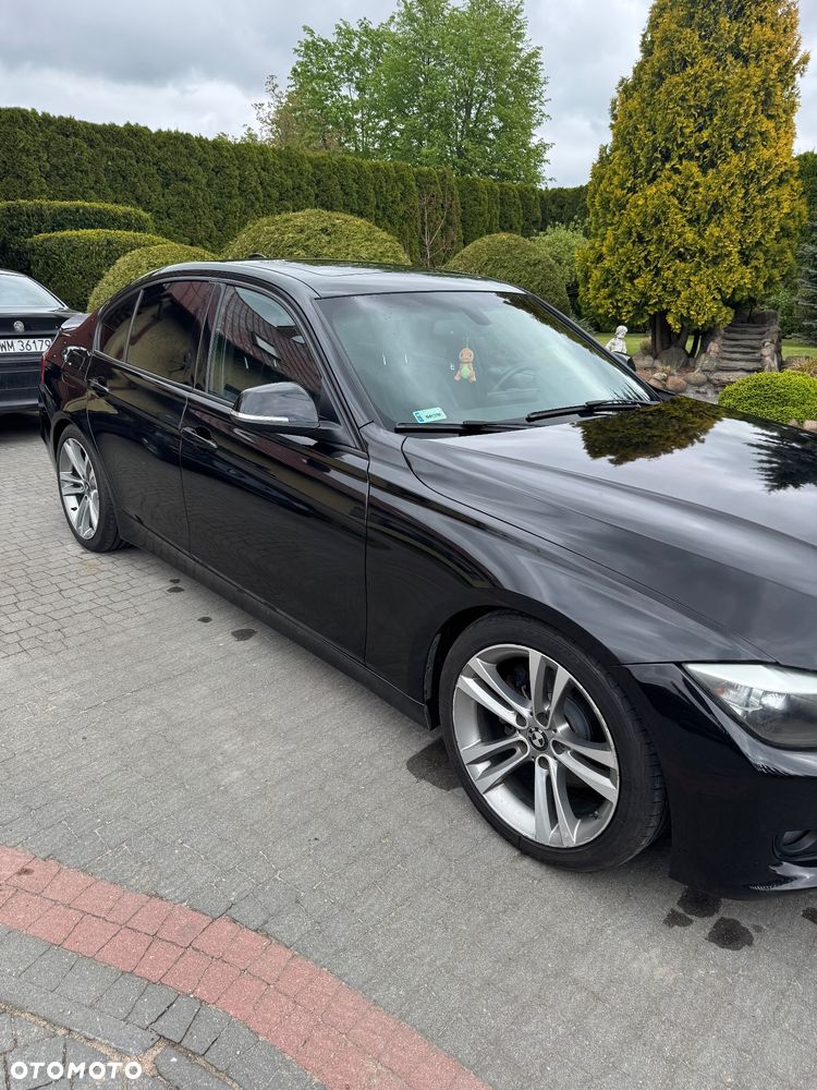 BMW Seria 3 328i - 6