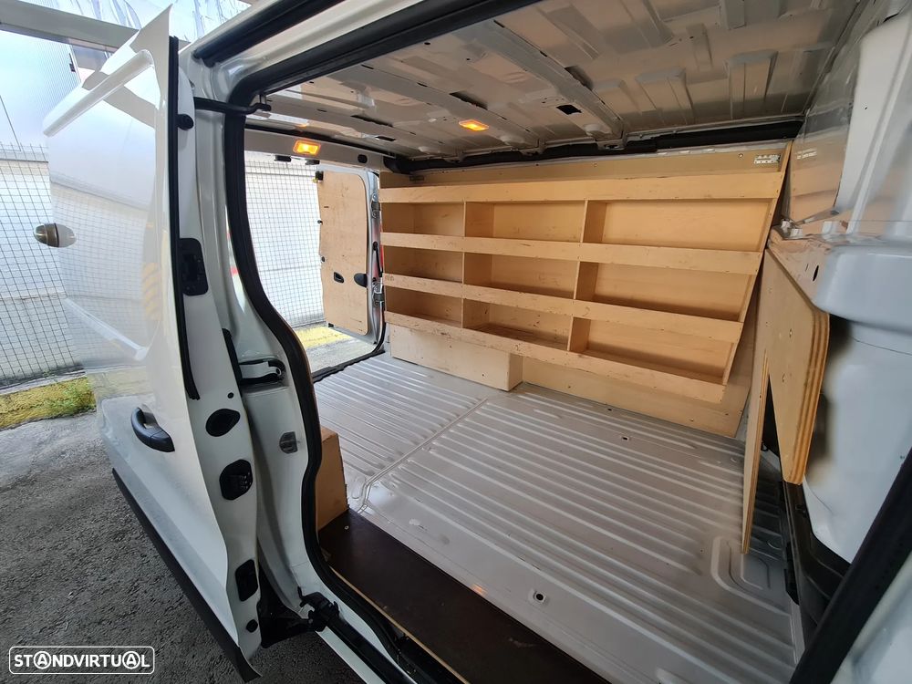 Renault Trafic 2.0 dCi 130cv GPS / CarPlay / Câmara /c/IVA dedutível - 18