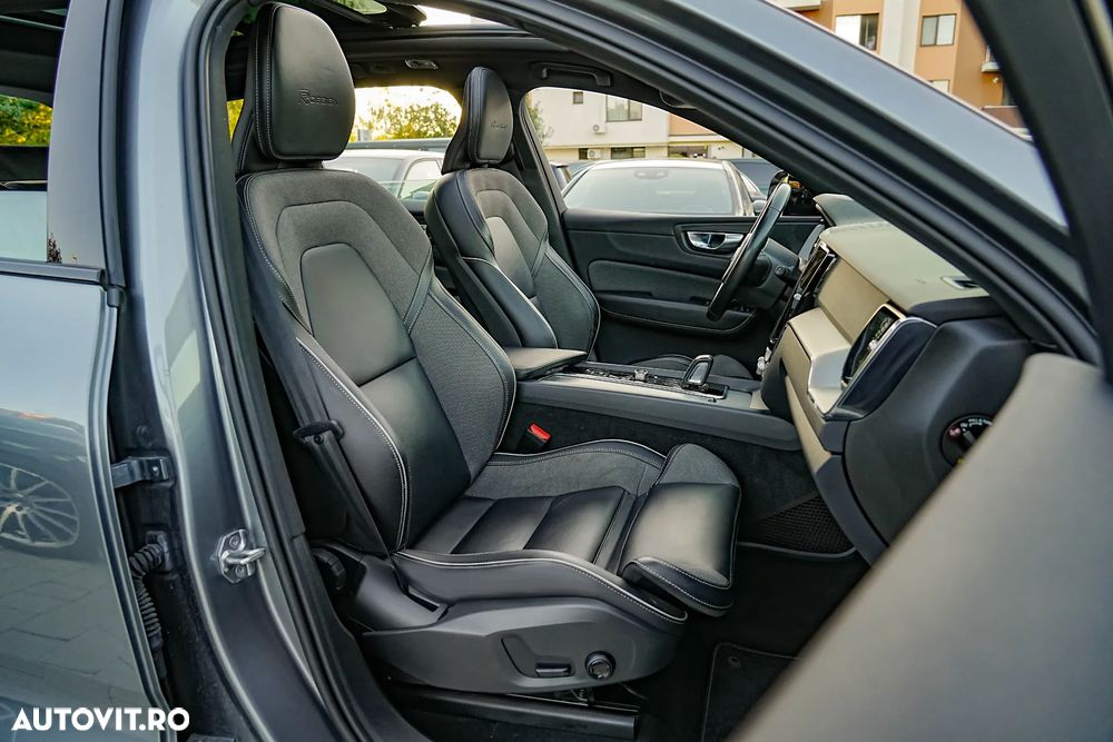 Volvo XC 60 Recharge T8 Twin Engine eAWD R-Design - 14