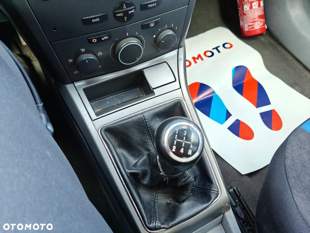 Opel Astra 1.7 CDTI - 23