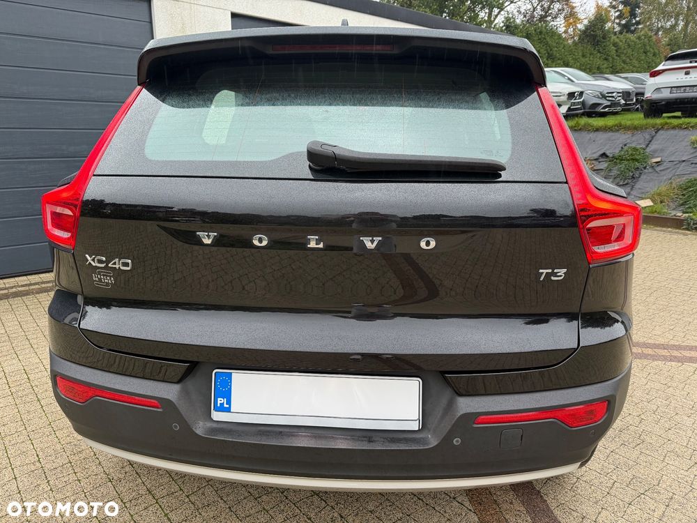 Volvo XC 40 T3 Geartronic Momentum Pro - 16