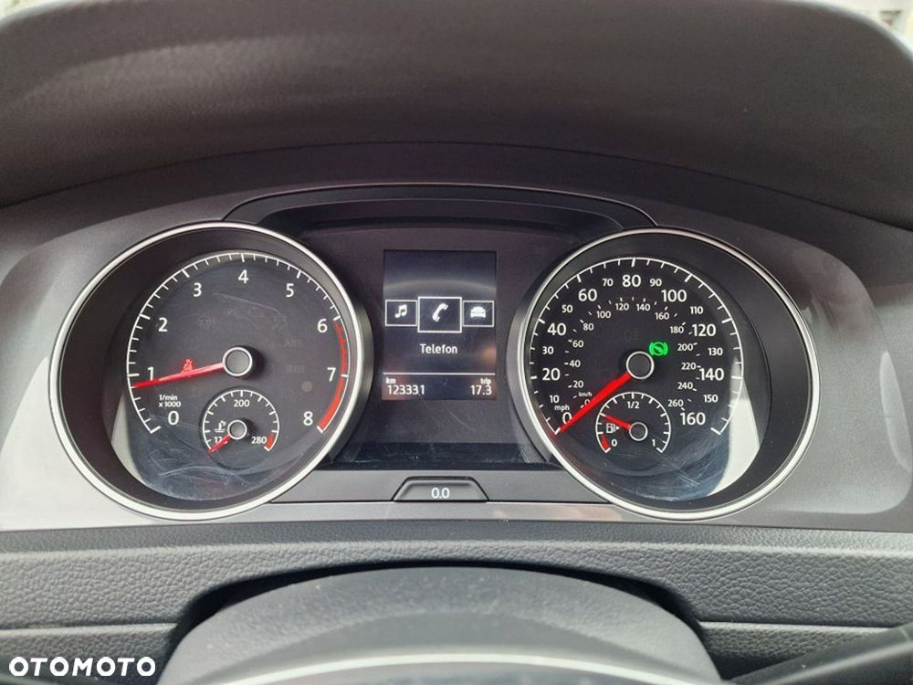 Volkswagen Golf - 10