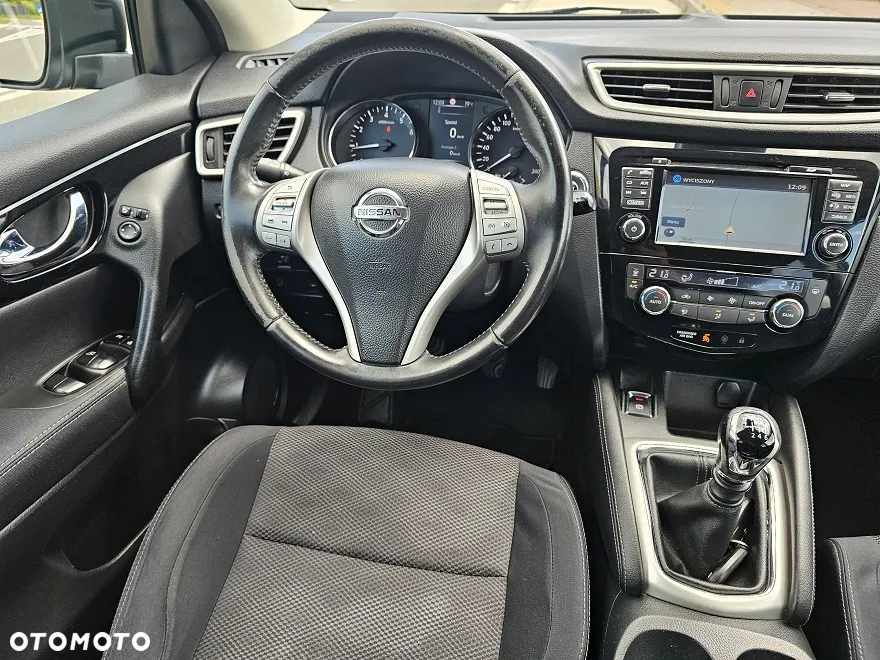 Nissan Qashqai 1.2 DIG-T N-Connecta - 25