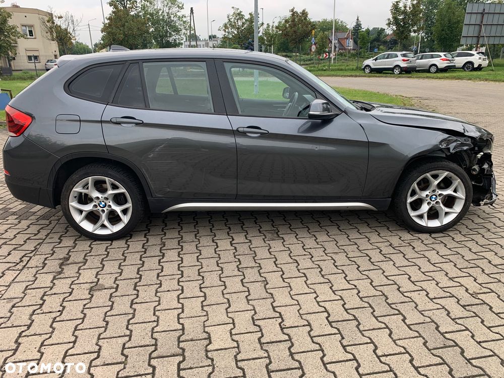 BMW X1 xDrive20d Sport Line - 6