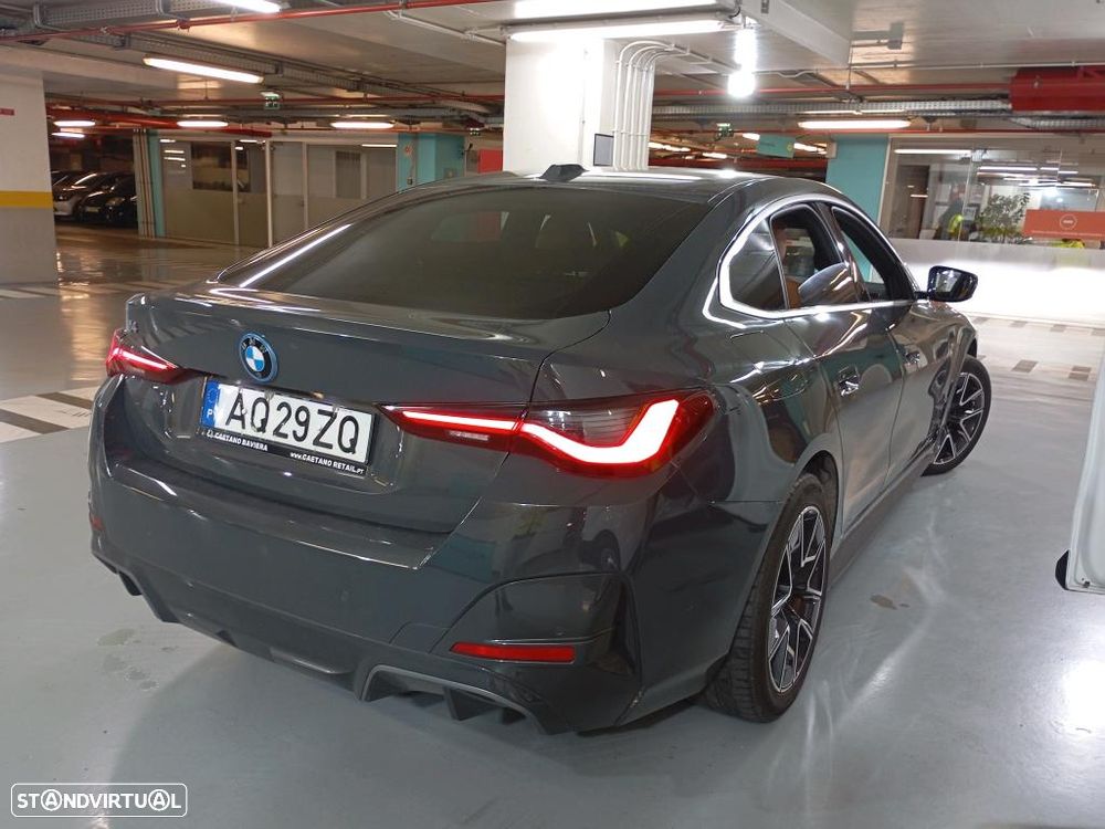 BMW i4 eDrive40 Desportiva M - 3
