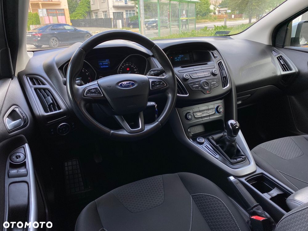 Ford Focus 1.6 Gold X - 25