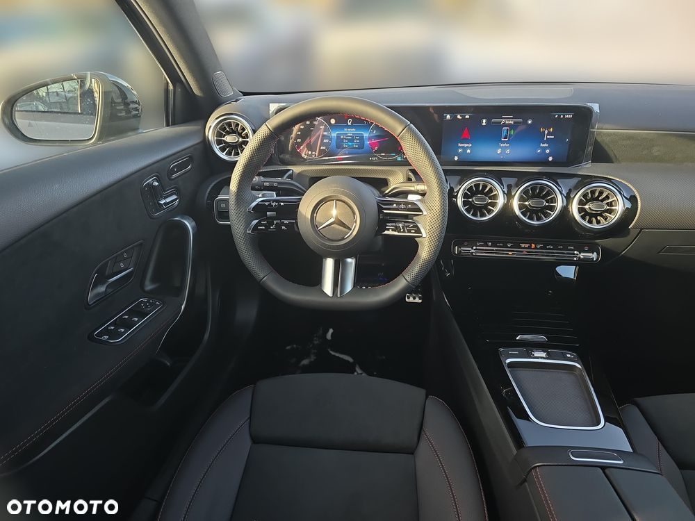 Mercedes-Benz Klasa A 200 7G-DCT AMG Line - 15